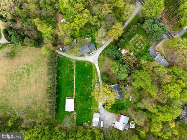 192 HIBERNIA RD, Coatesville, PA 19320