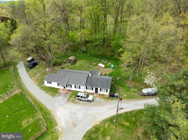 192 HIBERNIA RD, Coatesville, PA 19320