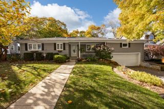 5252 Fairmount Avenue, Downers Grove, IL 60515