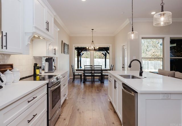 1449 Woolridge Drive, Benton, AR 72019