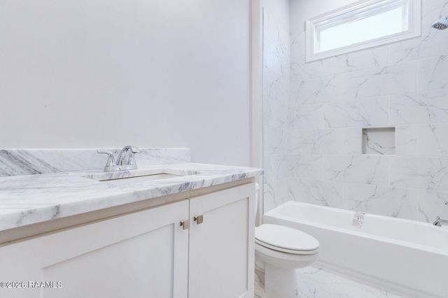 107 Cypress Lake Drive, Youngsville, LA 70592