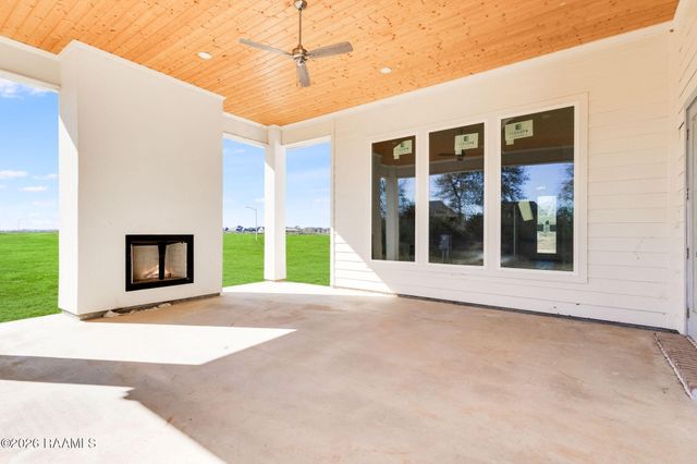 107 Cypress Lake Drive, Youngsville, LA 70592