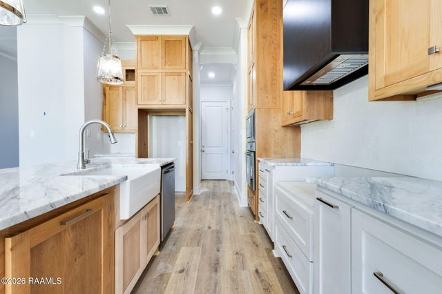 107 Cypress Lake Drive, Youngsville, LA 70592