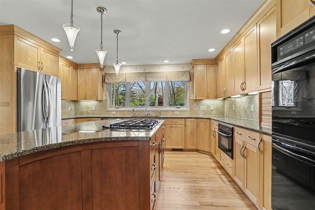 1415 Holiday Lane, Portage, MI 49024