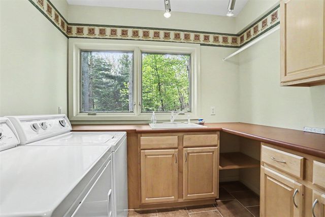 1415 Holiday Lane, Portage, MI 49024