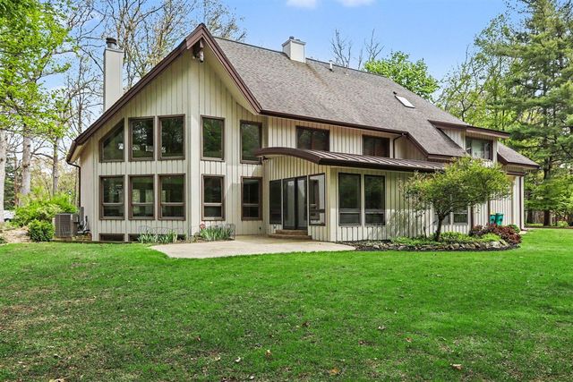1415 Holiday Lane, Portage, MI 49024