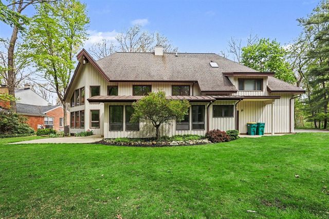 1415 Holiday Lane, Portage, MI 49024