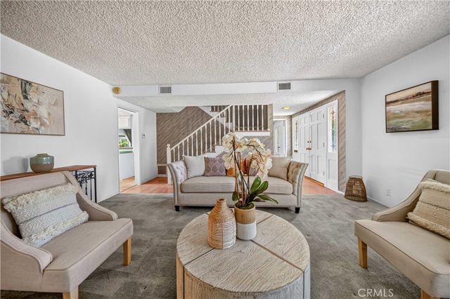 19841 Marilla Street, Chatsworth, CA 91311