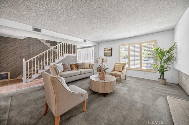19841 Marilla Street, Chatsworth, CA 91311