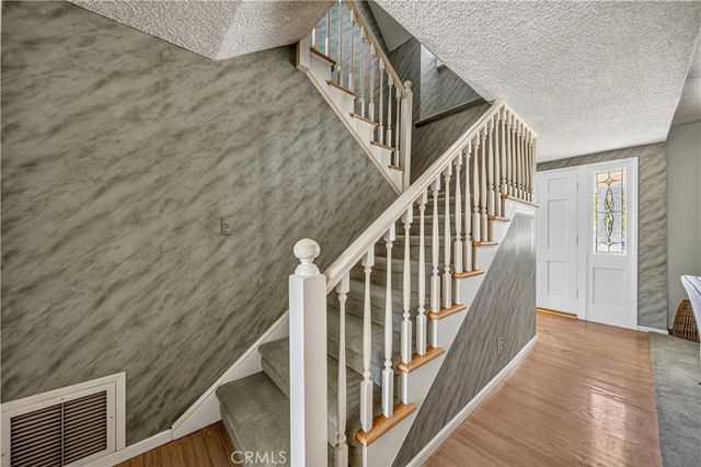 19841 Marilla Street, Chatsworth, CA 91311