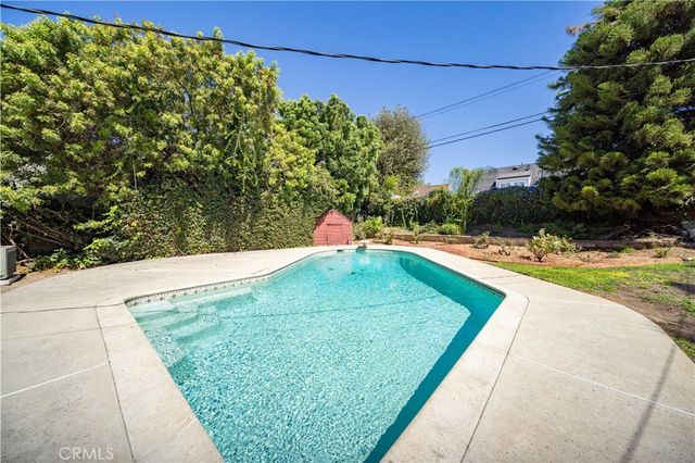 19841 Marilla Street, Chatsworth, CA 91311