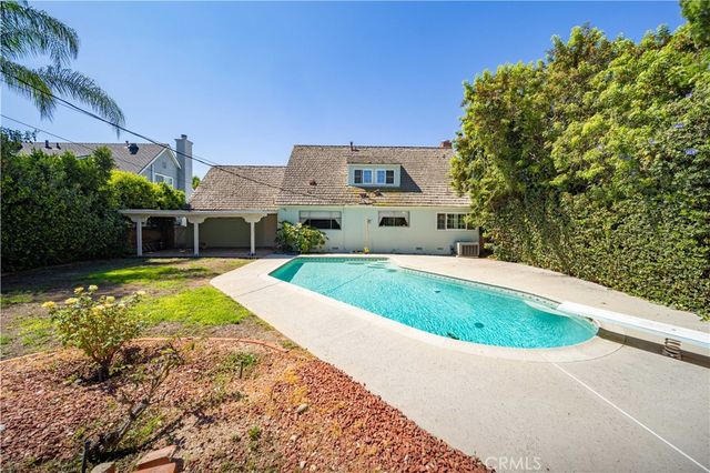 19841 Marilla Street, Chatsworth, CA 91311