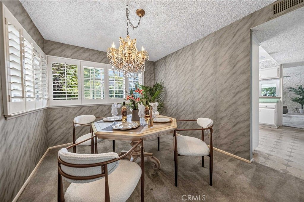 Image 12 of property listing at 19841 Marilla Street, Chatsworth, CA 91311