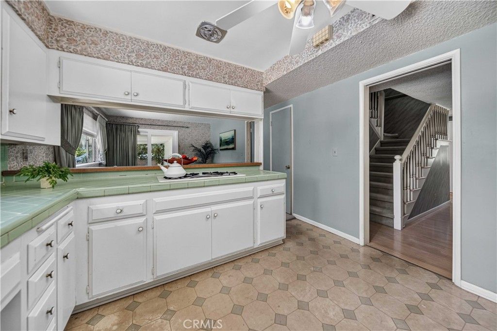 Image 17 of property listing at 19841 Marilla Street, Chatsworth, CA 91311