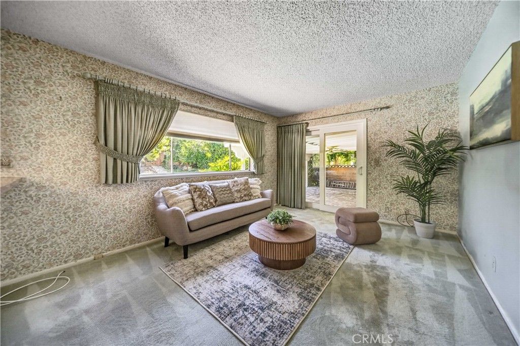 Image 18 of property listing at 19841 Marilla Street, Chatsworth, CA 91311