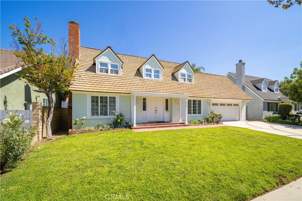 Image 2 of property listing at 19841 Marilla Street, Chatsworth, CA 91311