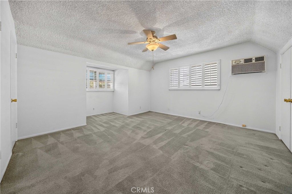 Image 25 of property listing at 19841 Marilla Street, Chatsworth, CA 91311