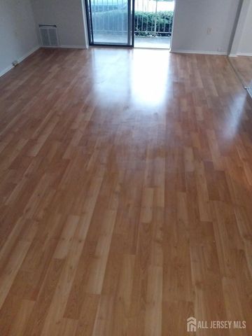 1503 Raspberry Court, Edison, NJ 08817