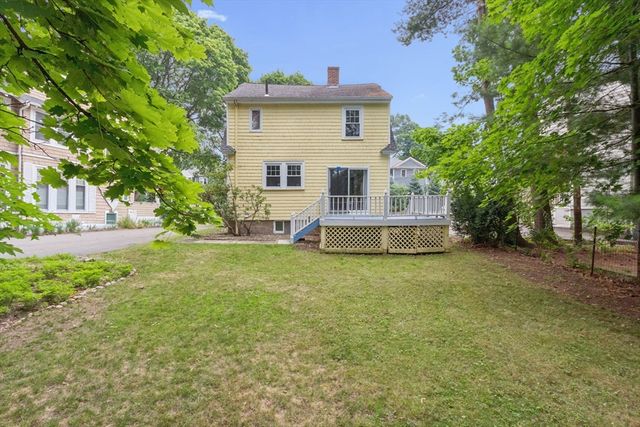 15 Woodbine Ter, Newton, MA 02466