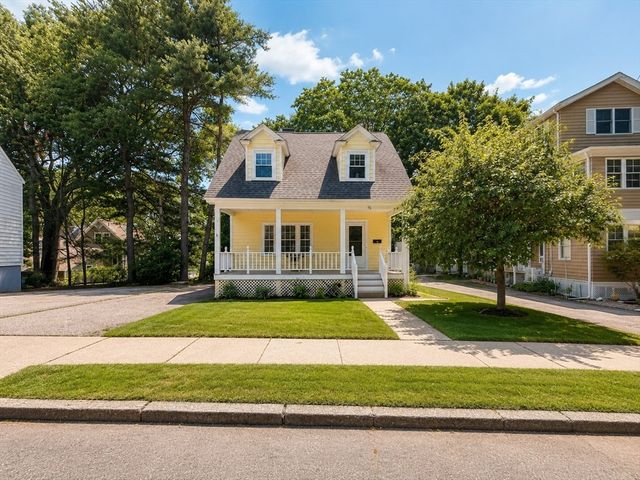 15 Woodbine Ter, Newton, MA 02466