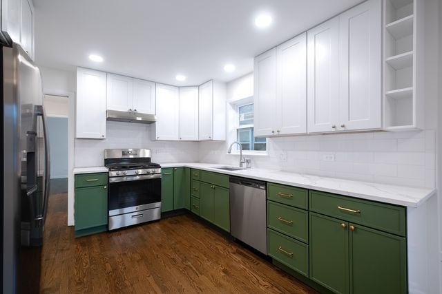 5224 N Cicero Avenue, Chicago, IL 60630