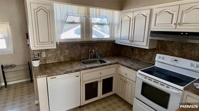 116 Dumont Avenue, Clifton, NJ 07013