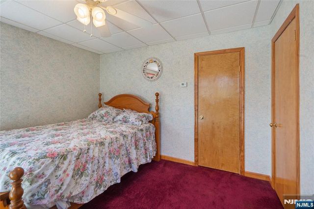 29 Leary Avenue, Bloomingdale, NJ 07403