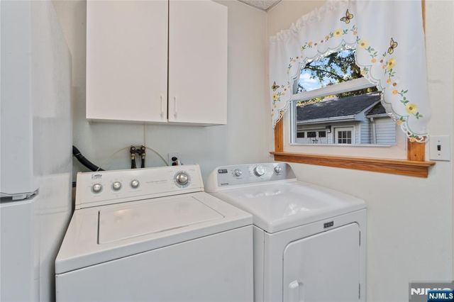 29 Leary Avenue, Bloomingdale, NJ 07403