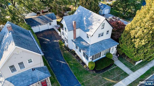 29 Leary Avenue, Bloomingdale, NJ 07403