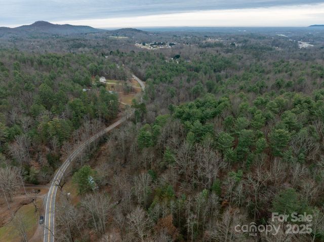 1864 Starcross Road, Lenoir, NC 28645