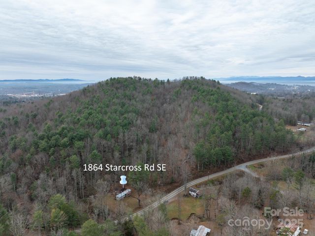 1864 Starcross Road, Lenoir, NC 28645