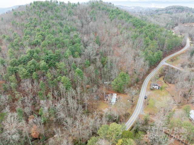 1864 Starcross Road, Lenoir, NC 28645