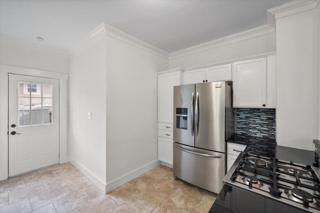 2232 W Rosedale Street S, Fort Worth, TX 76110
