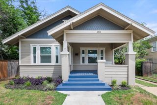 2232 W Rosedale Street S, Fort Worth, TX 76110