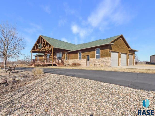 48190 268th St Street, Brandon, SD 57005