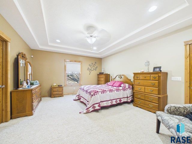 48190 268th St Street, Brandon, SD 57005