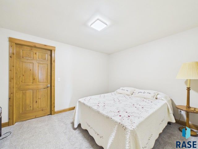 48190 268th St Street, Brandon, SD 57005