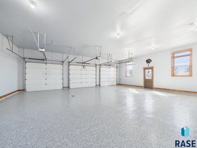 48190 268th St Street, Brandon, SD 57005