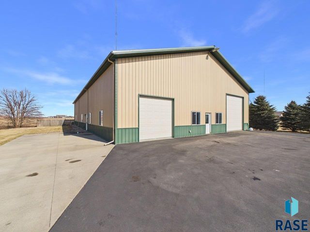 48190 268th St Street, Brandon, SD 57005