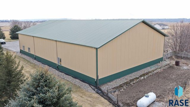 48190 268th St Street, Brandon, SD 57005