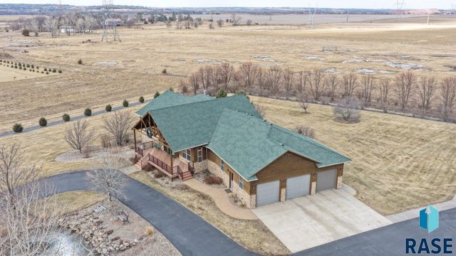 48190 268th St Street, Brandon, SD 57005