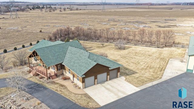 48190 268th St Street, Brandon, SD 57005