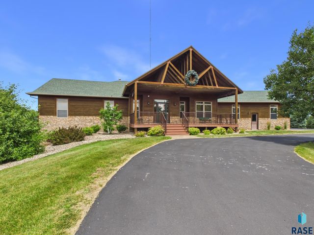 48190 268th St Street, Brandon, SD 57005