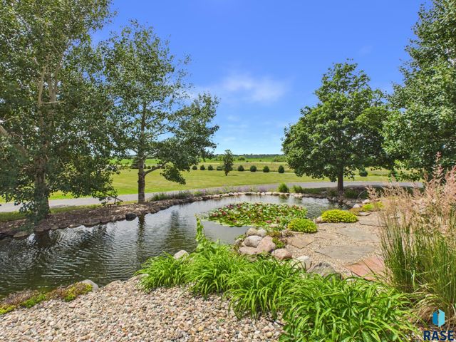 48190 268th St Street, Brandon, SD 57005