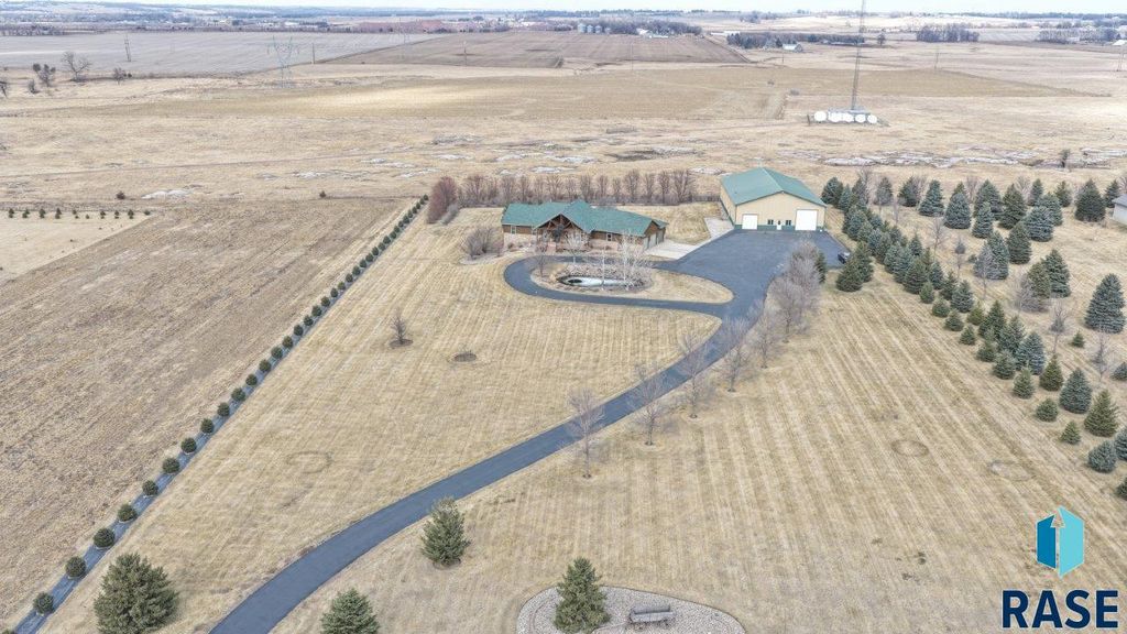 48190 268th St Street, Brandon, SD 57005