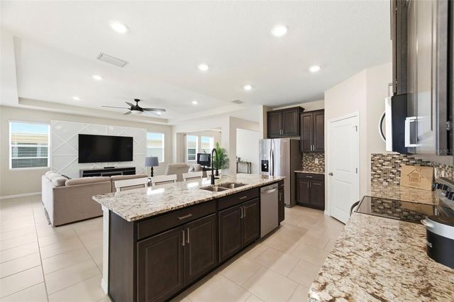 10403 LAXER CAY LOOP, San Antonio, FL 33576