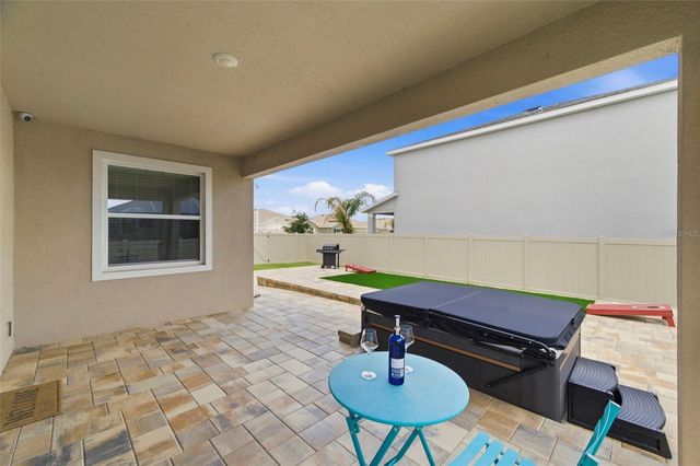 10403 LAXER CAY LOOP, San Antonio, FL 33576