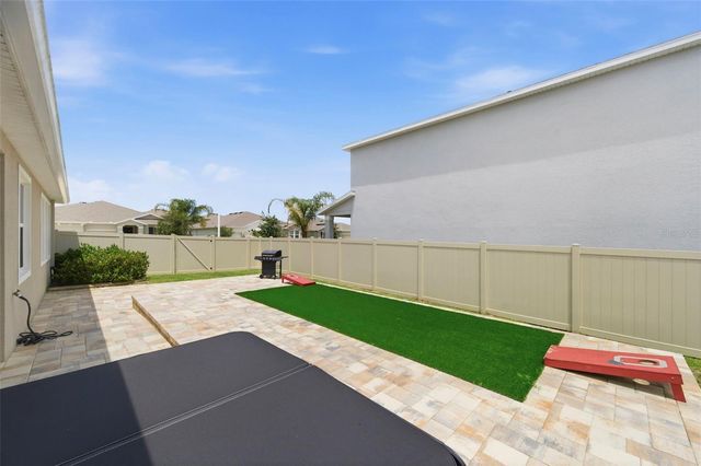 10403 LAXER CAY LOOP, San Antonio, FL 33576