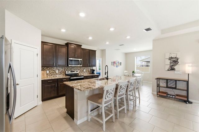 10403 LAXER CAY LOOP, San Antonio, FL 33576