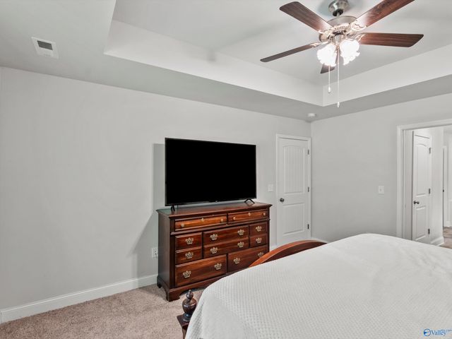 174 Summit Lakes Drive, Athens, AL 35613